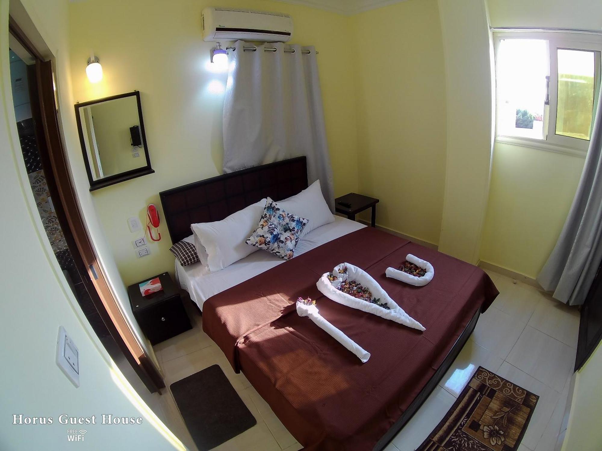 Hostel Horus Pyramids