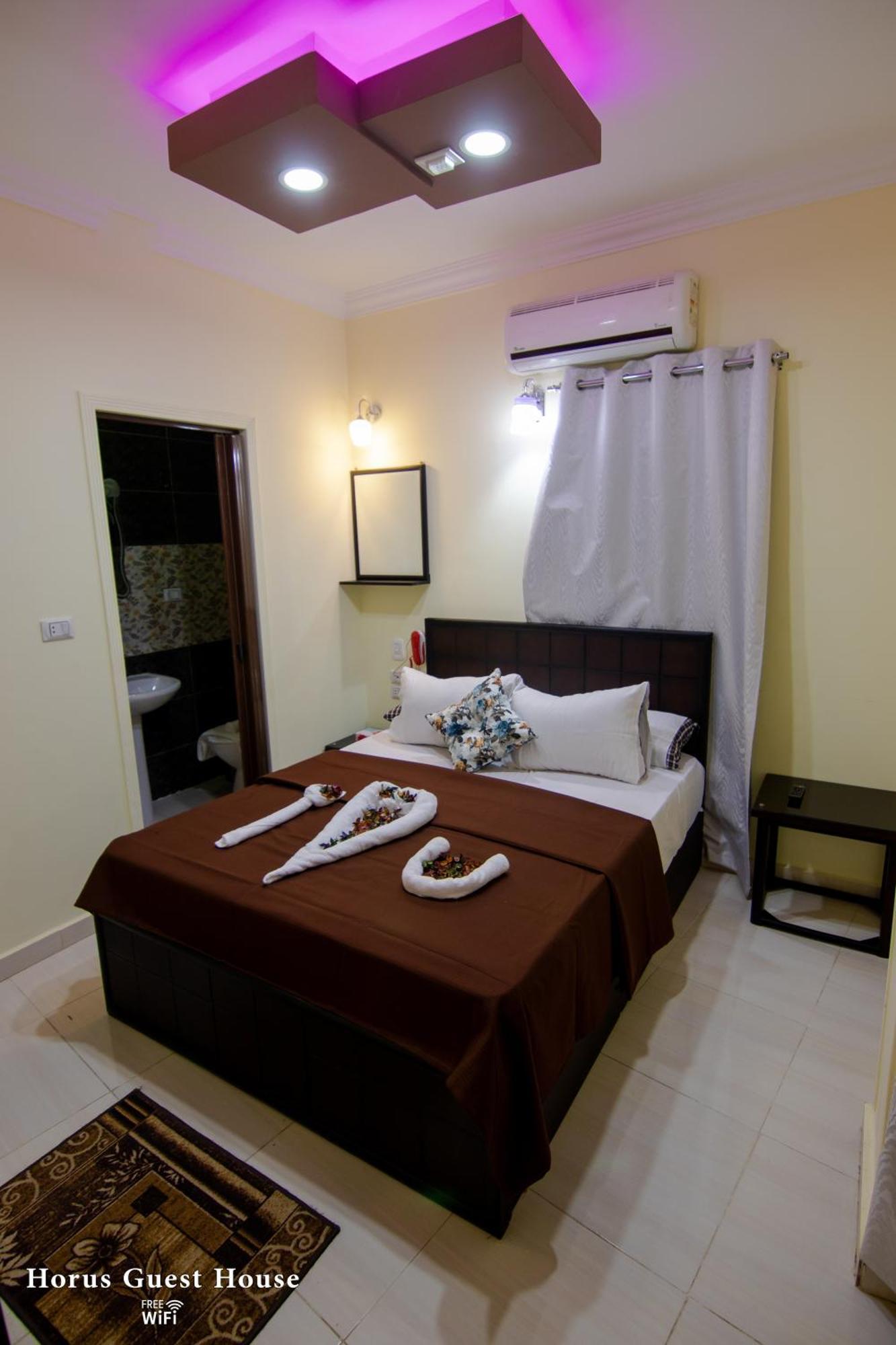 Horus Pyramids Hostel
