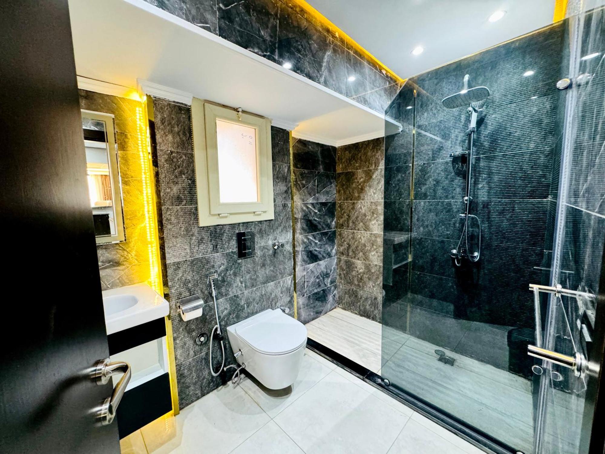 2br Luxury Nile View El-maadi Kairo