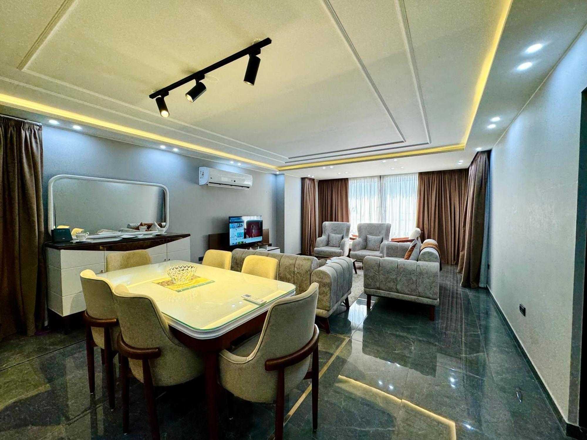 2br Luxury Nile View El-maadi *
