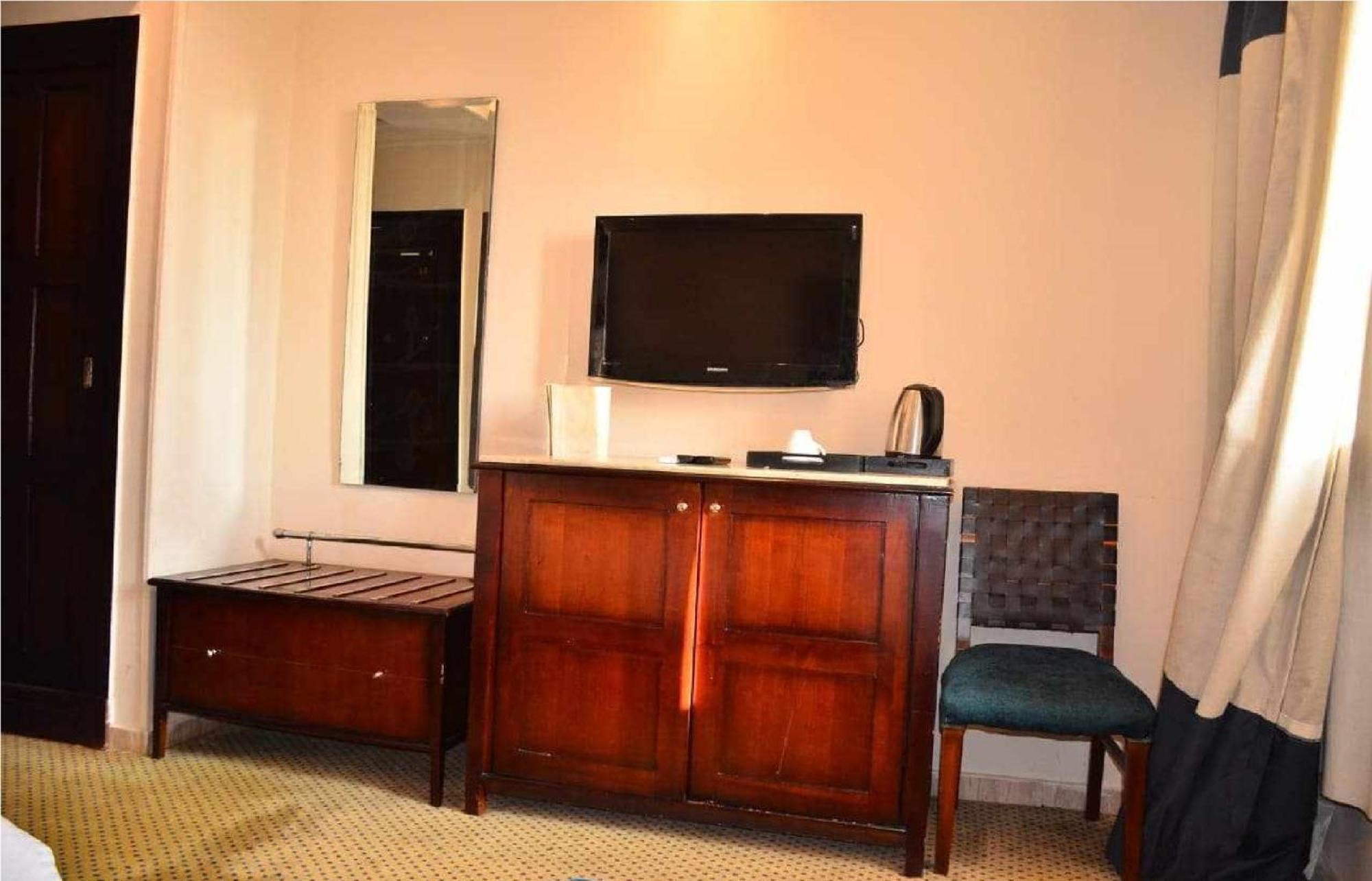 Al Fouad Pyramids View Hotel