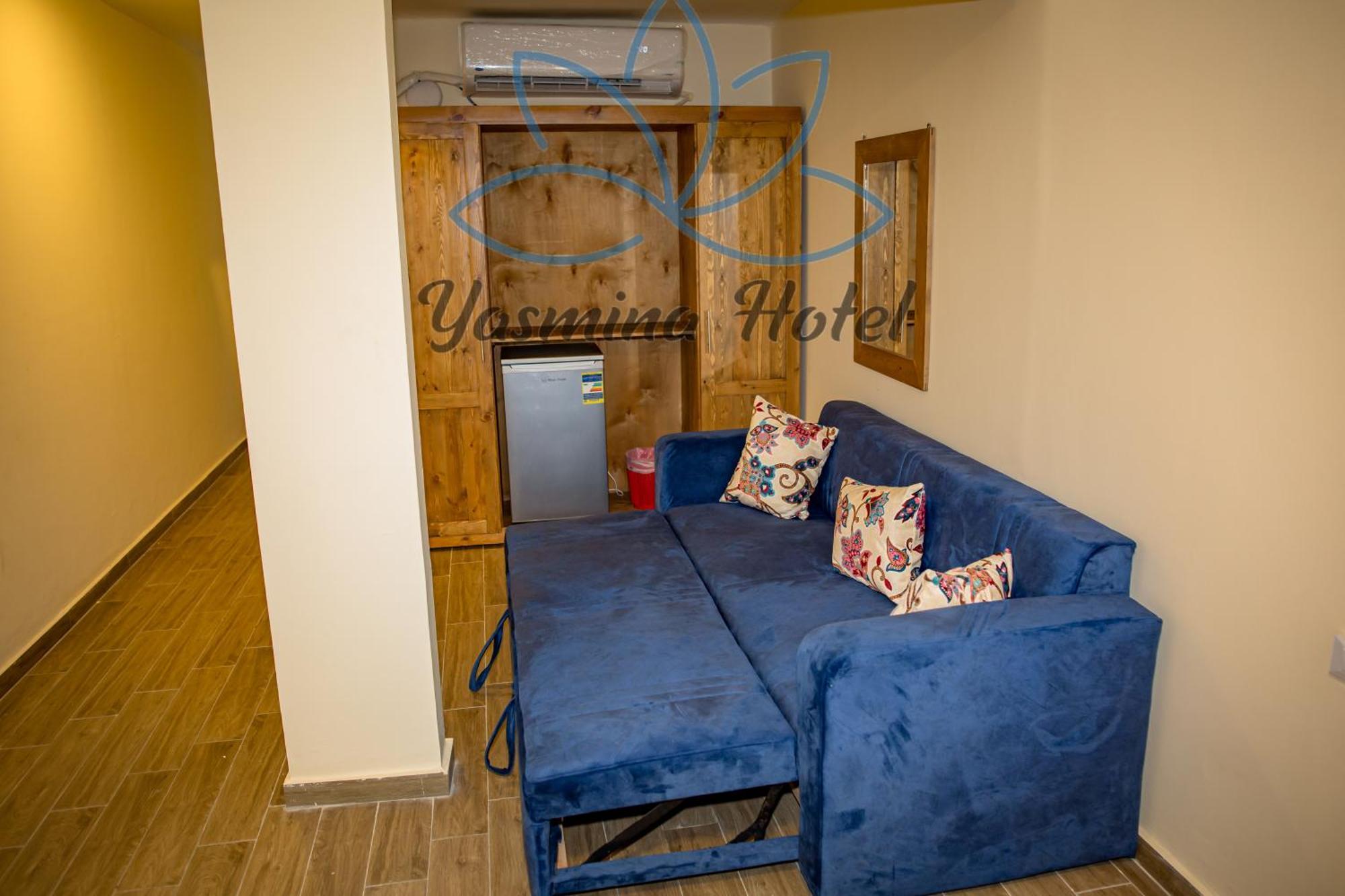 Yassmina Hotel 3*