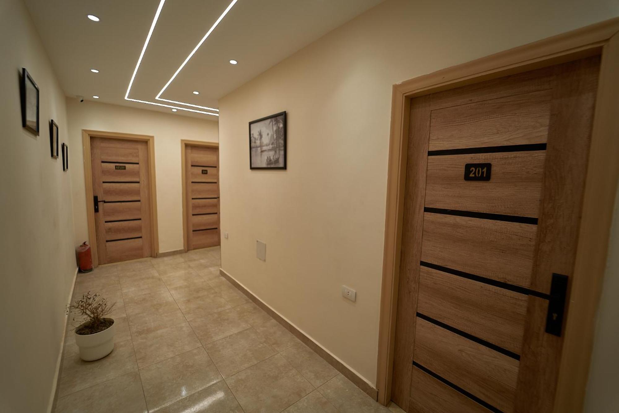 Inn The Palace Pyramids 3*
