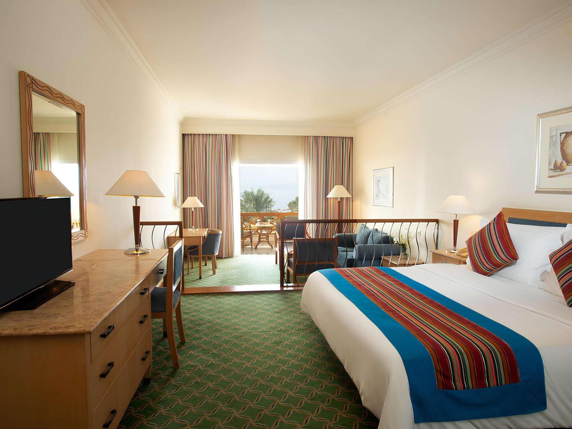 Movenpick & Taba