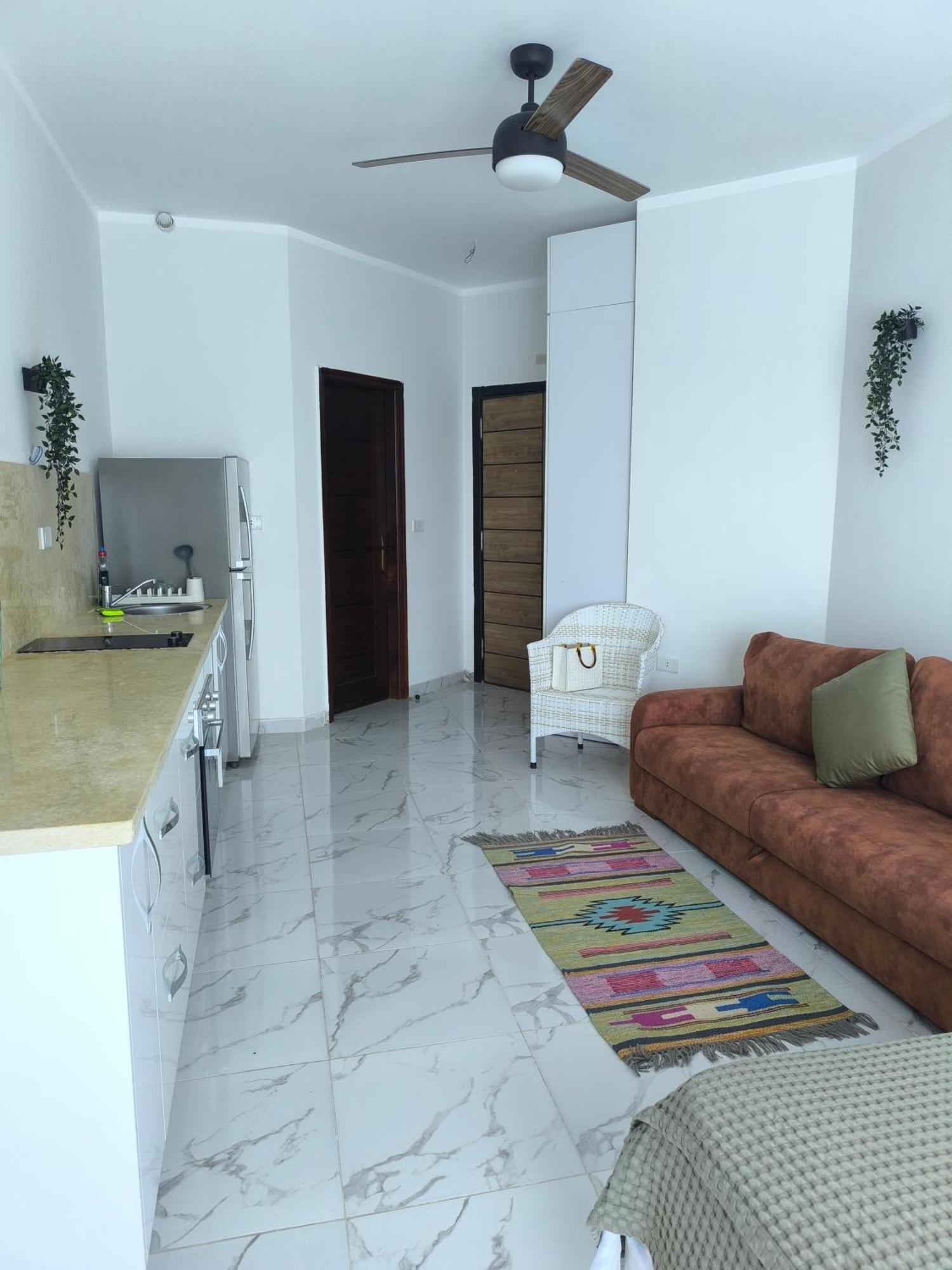 Terracotta With Amazing And Sea View Apartment