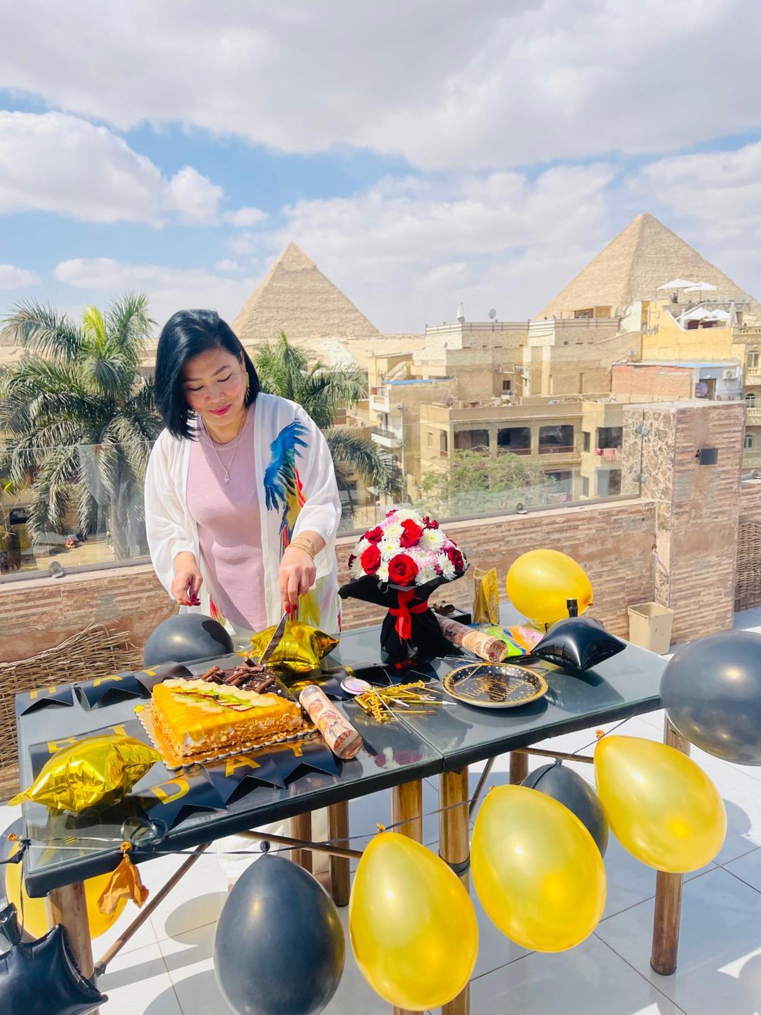Pyramids Express View Hotel 3*