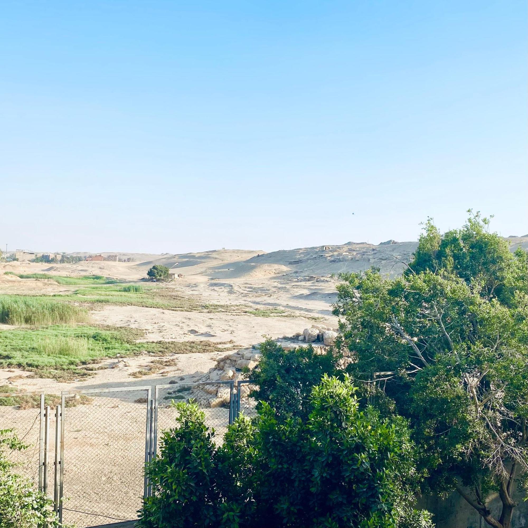 Tut Pyramids View