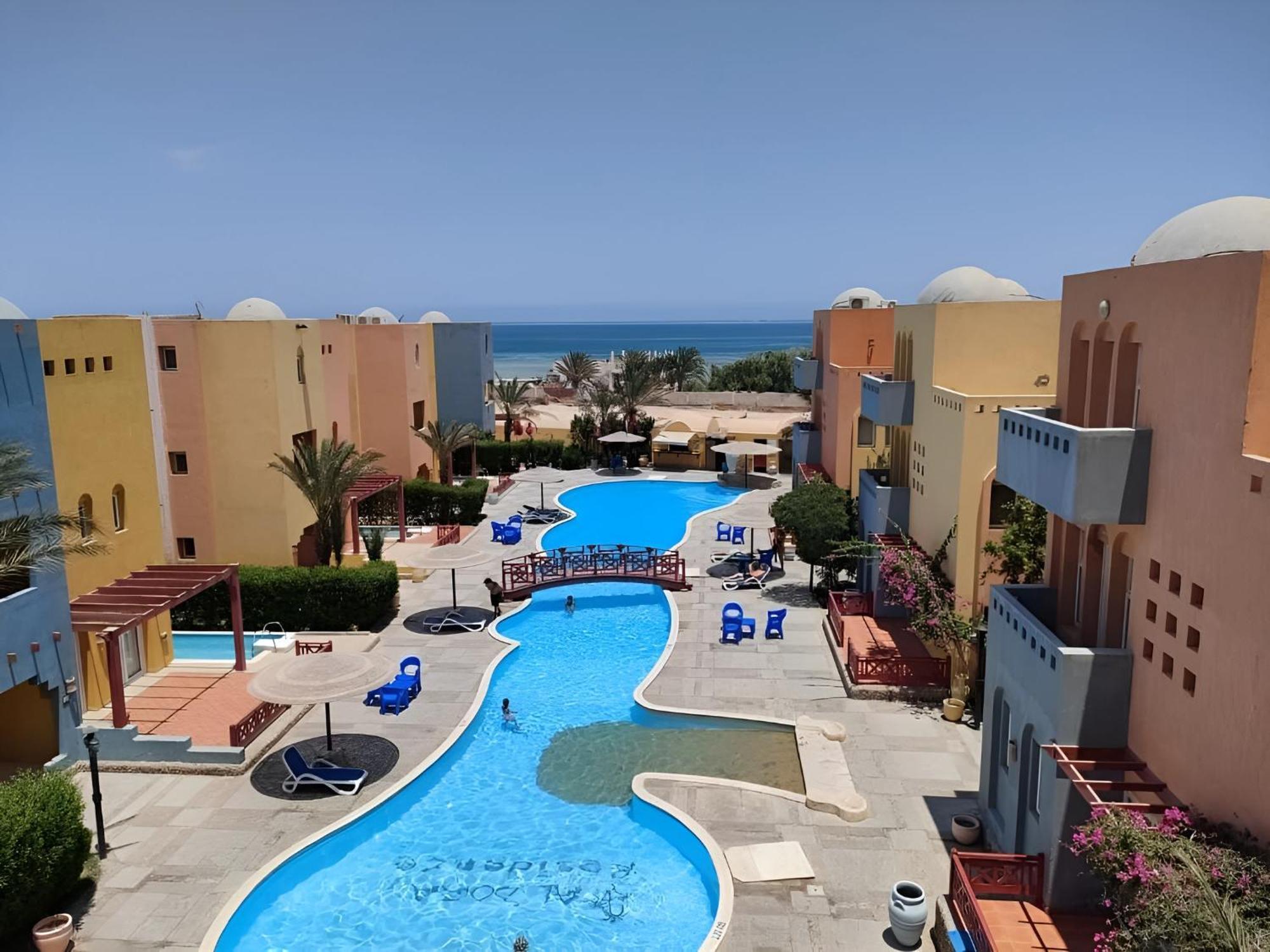 Hotel Al-dora 3*