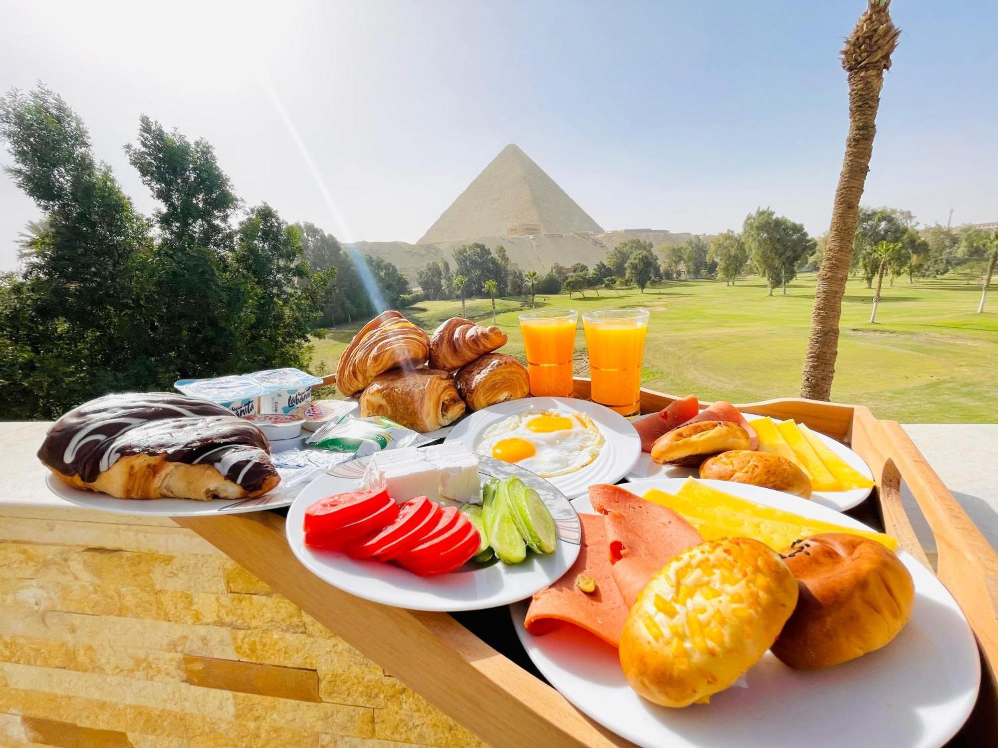 Hotel Glamour Pyramids View 3*