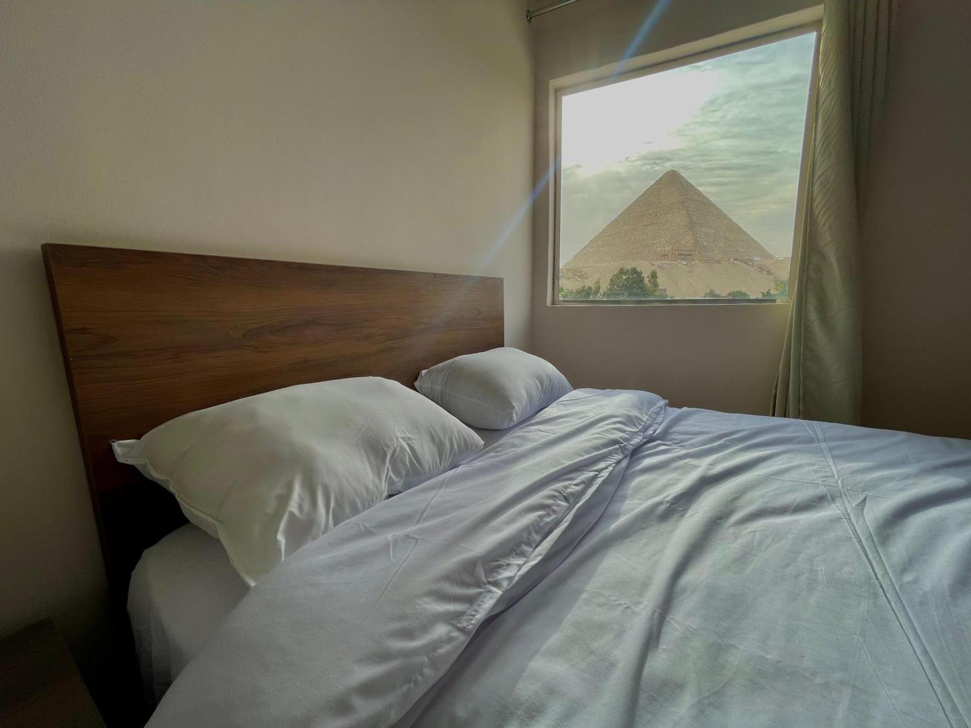 Hotel Glamour Pyramids View 3*