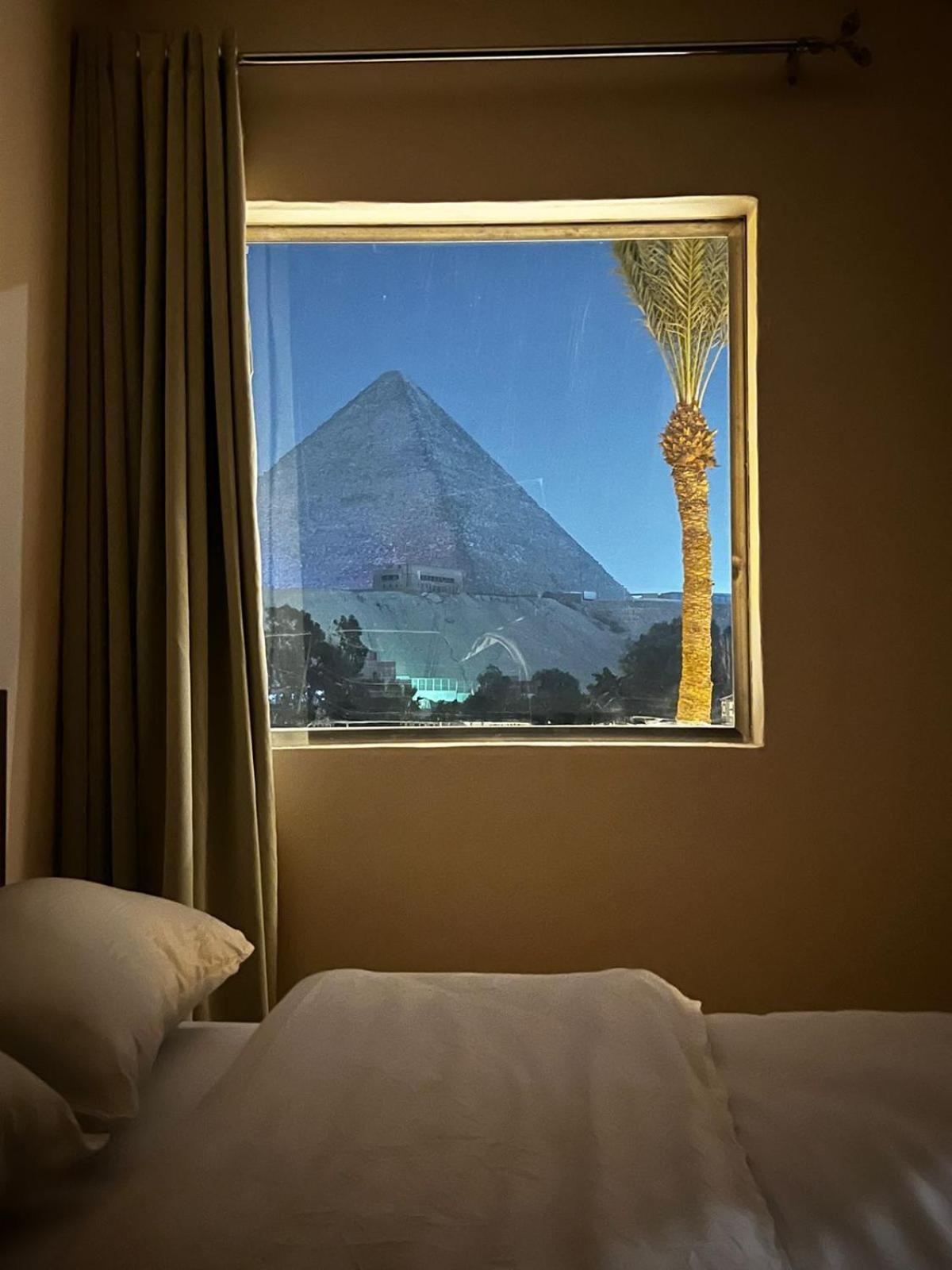 Glamour Pyramids View Hotel 3*