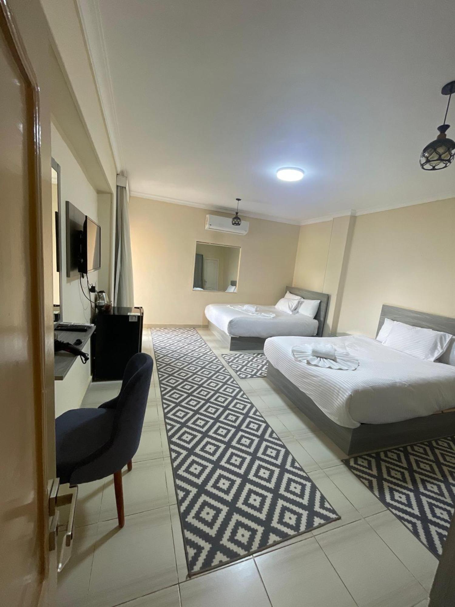 Glamour Pyramids View Hotel Kafret el-Gabal