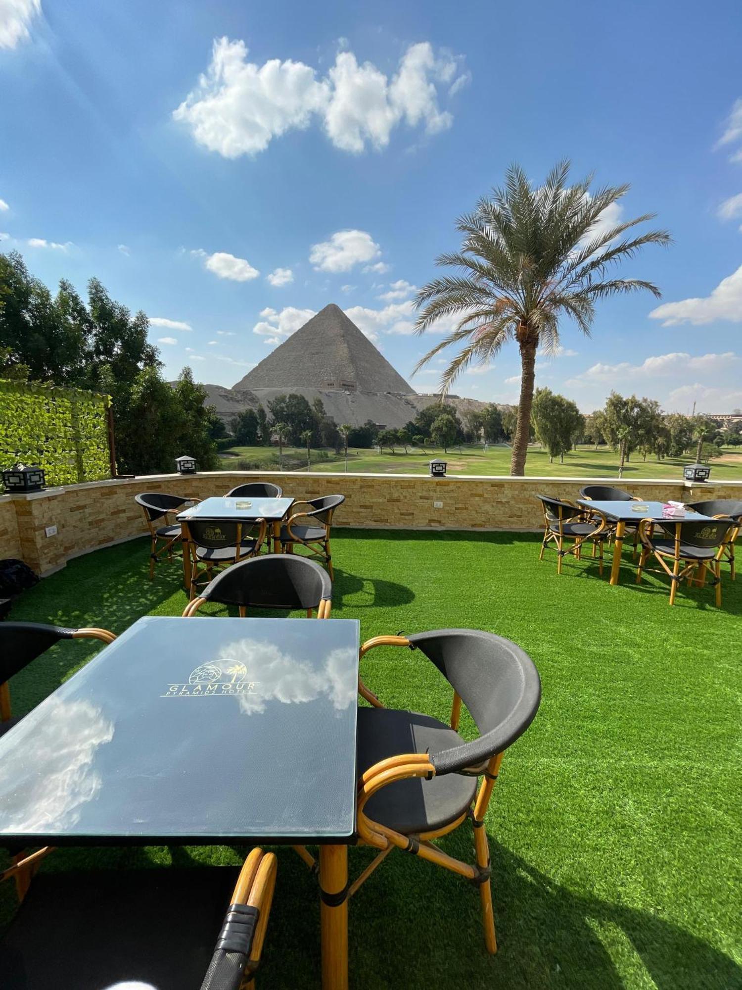 Glamour Pyramids View 3*