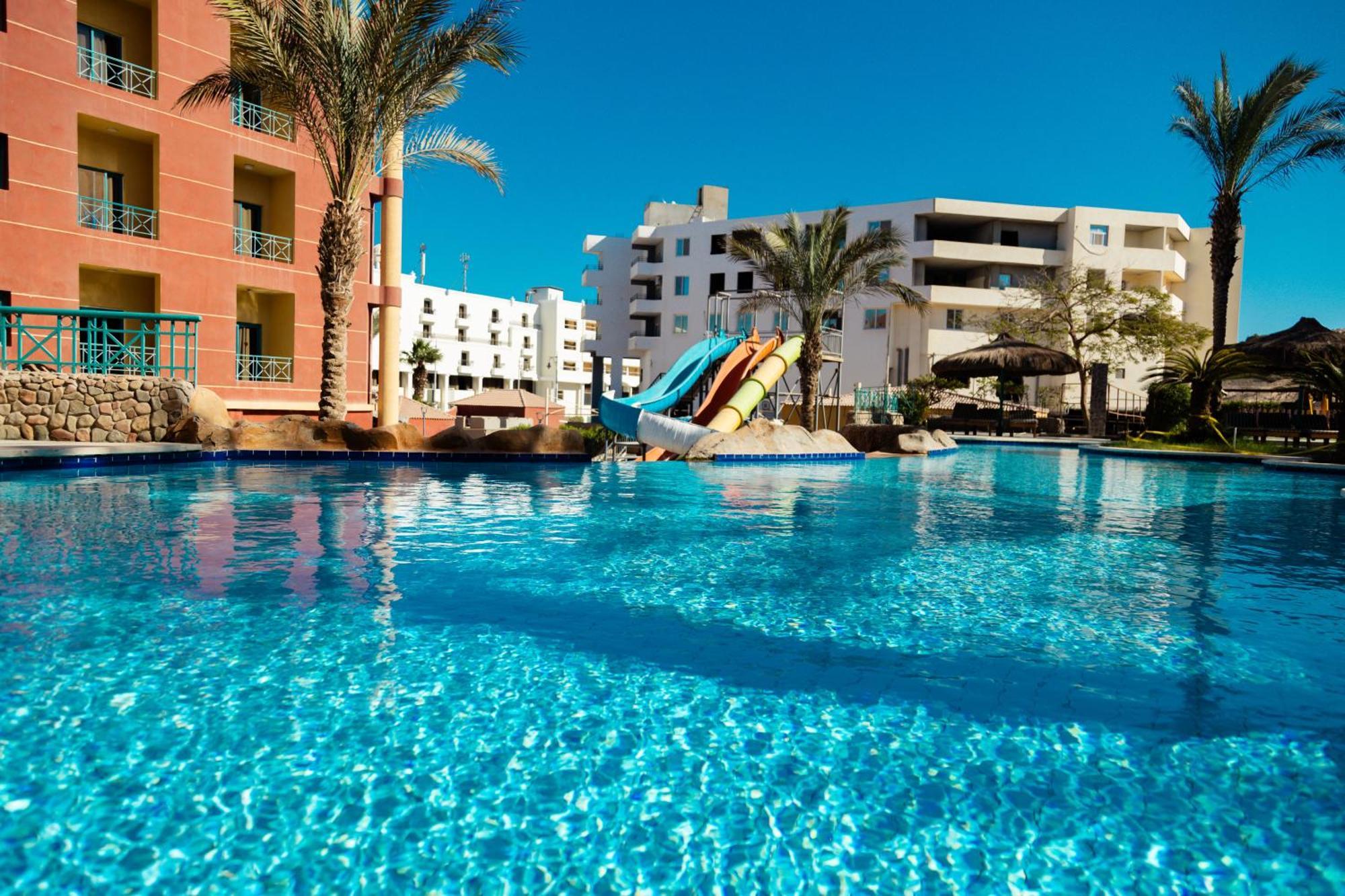 Sun & Sea And Aqua Park - Complex 3*
