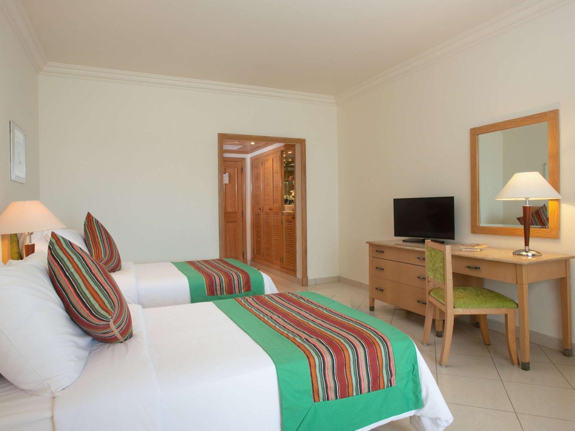 Resort Movenpick & 5*