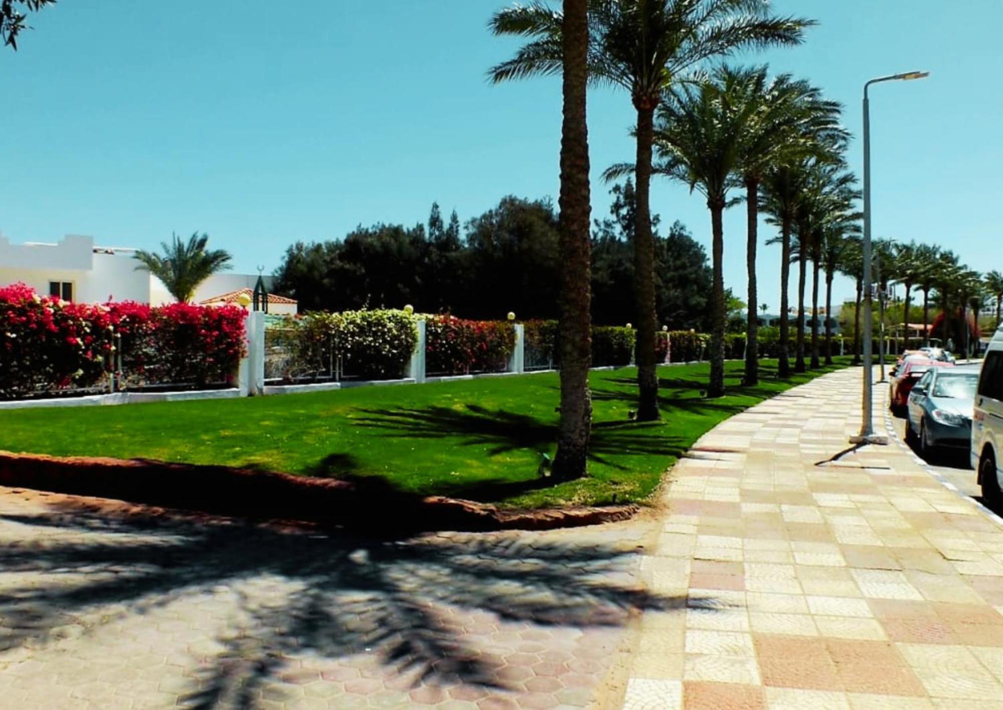 Luxury Hills Otel
