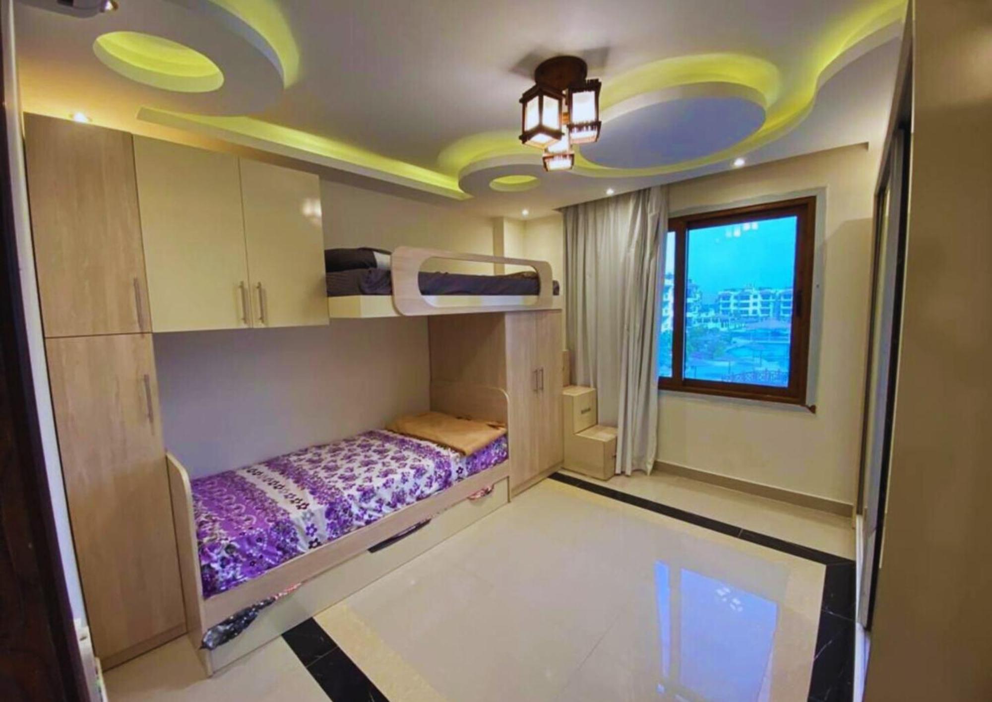 Otel Luxury Hills 4*