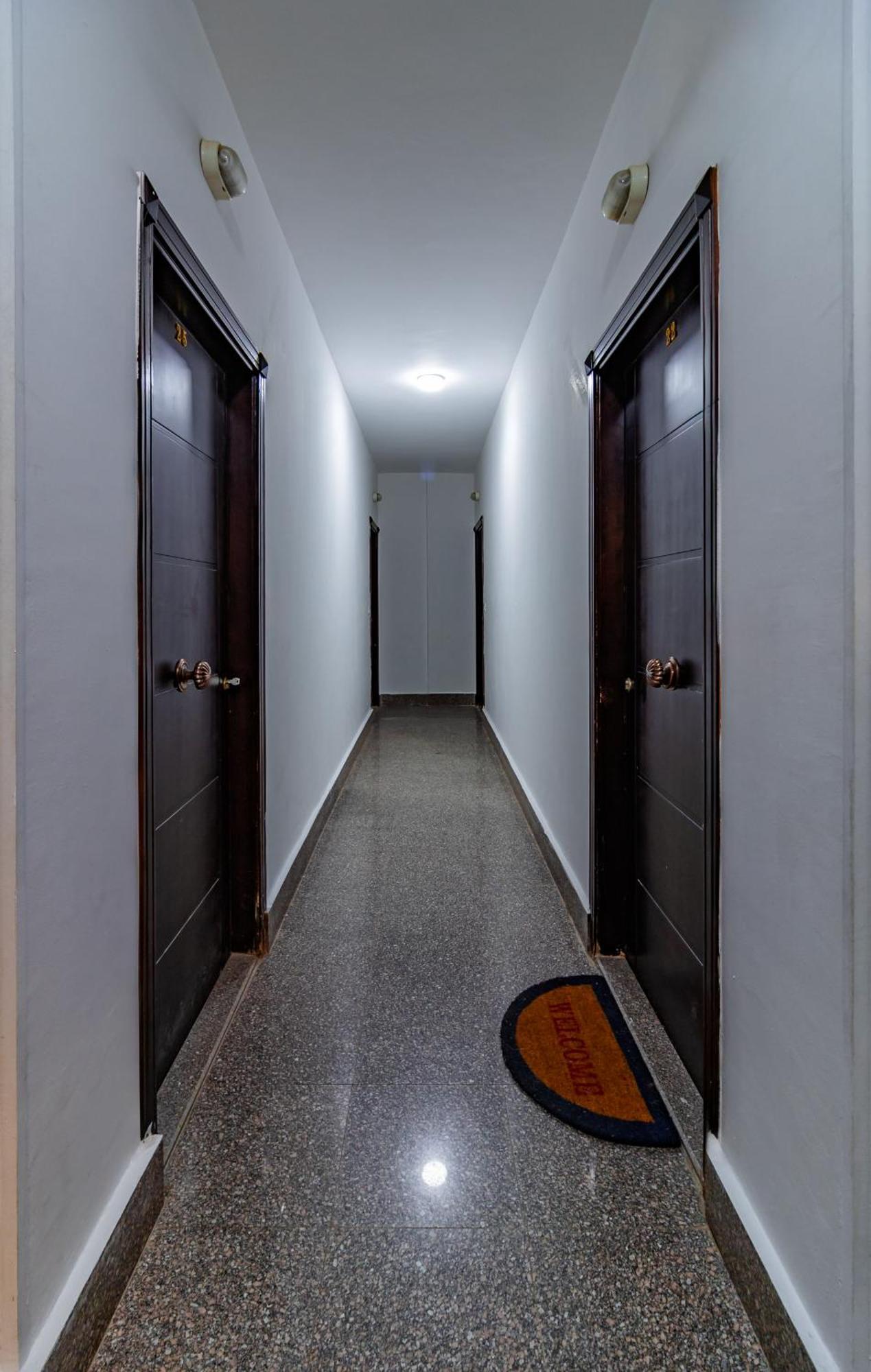 Aparthotel Delmar *