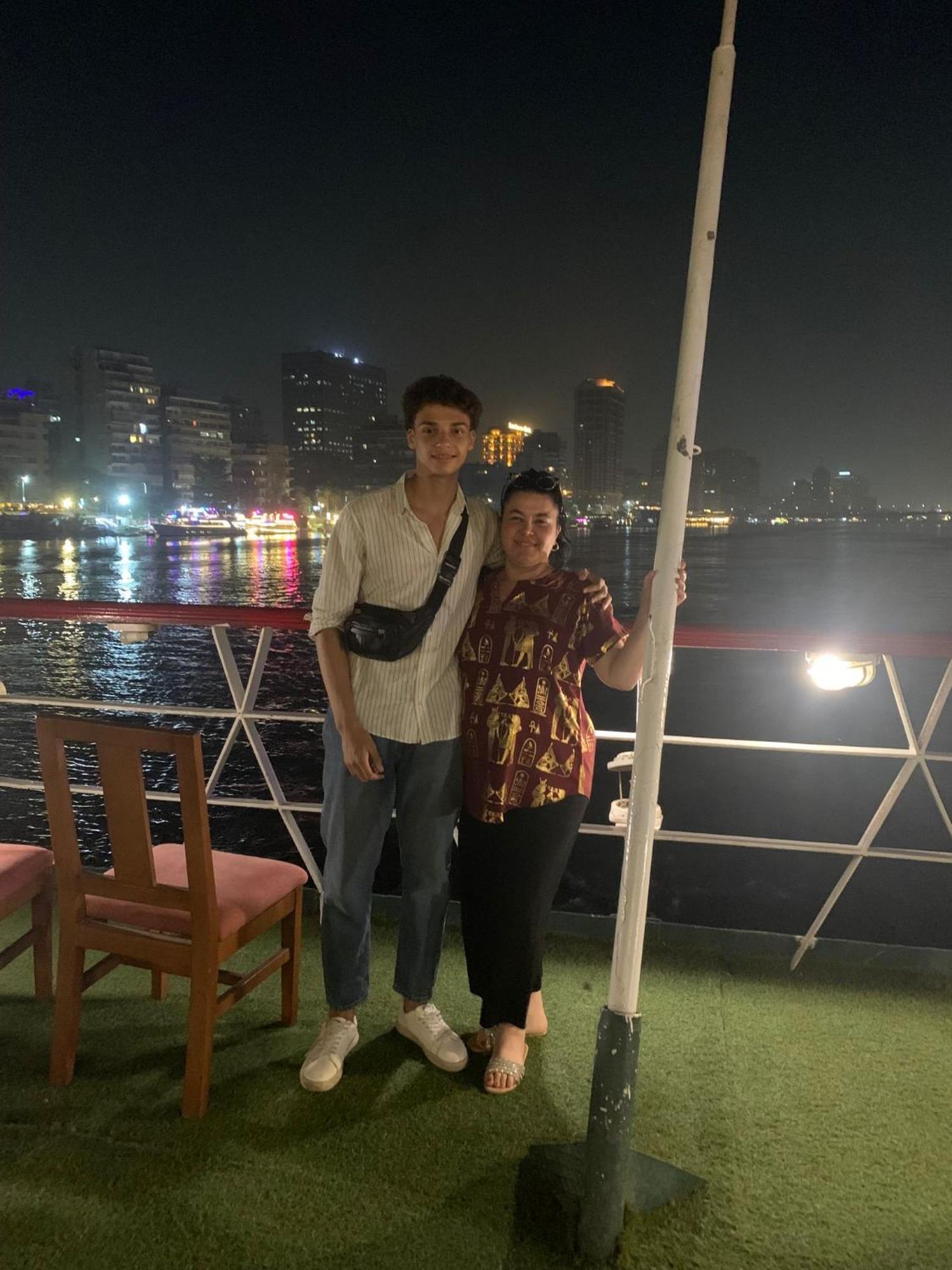 Pyramids International Hotel