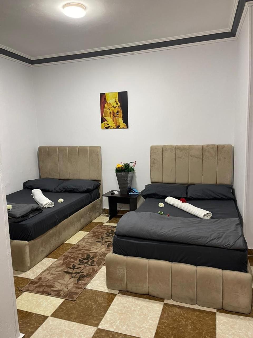Pyramids International Kafret el-Gabal