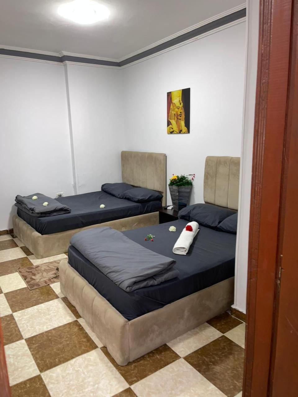 Pyramids International 3* Kafret el-Gabal