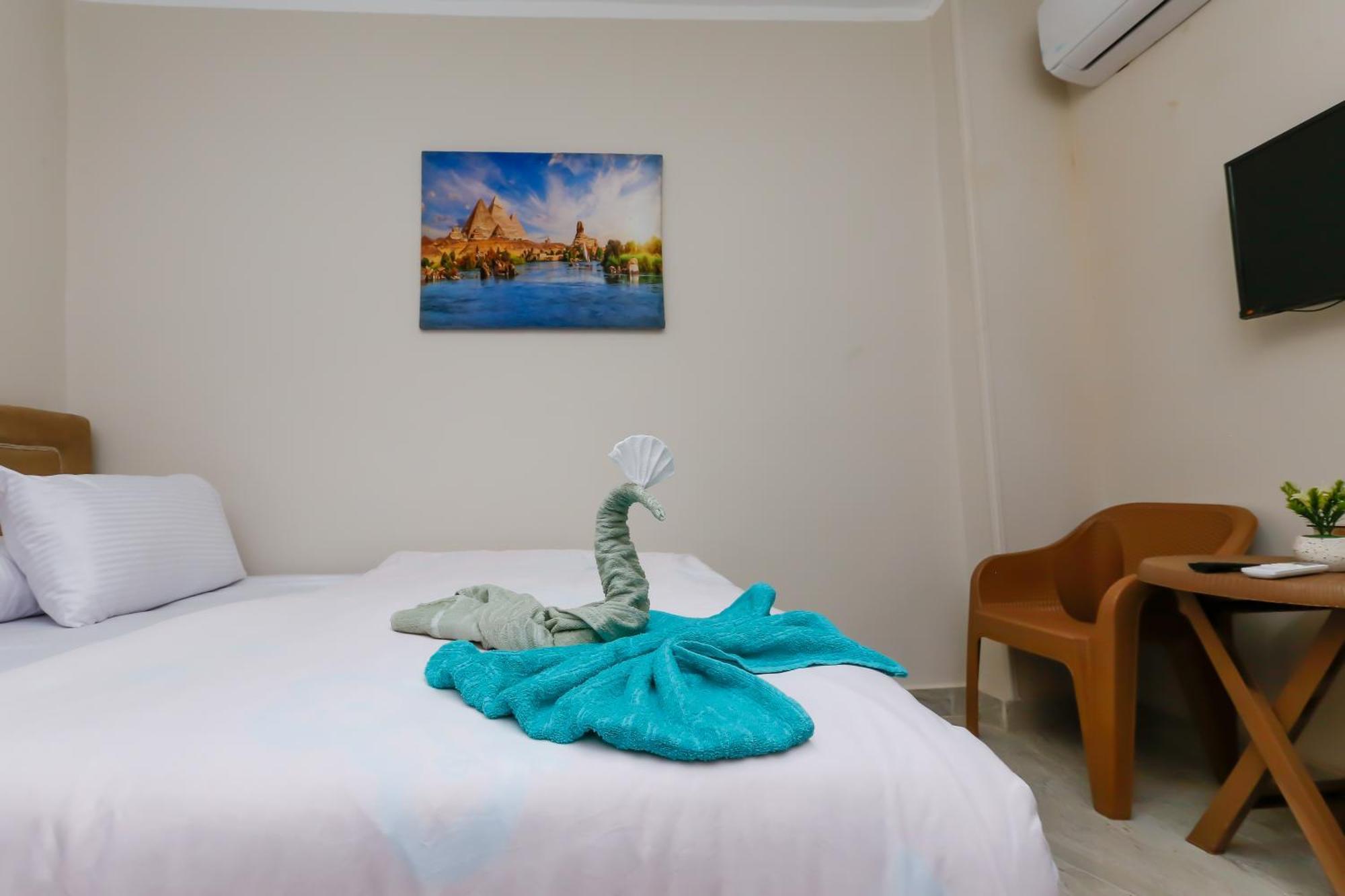 New Top Pyramids Hotel 3*
