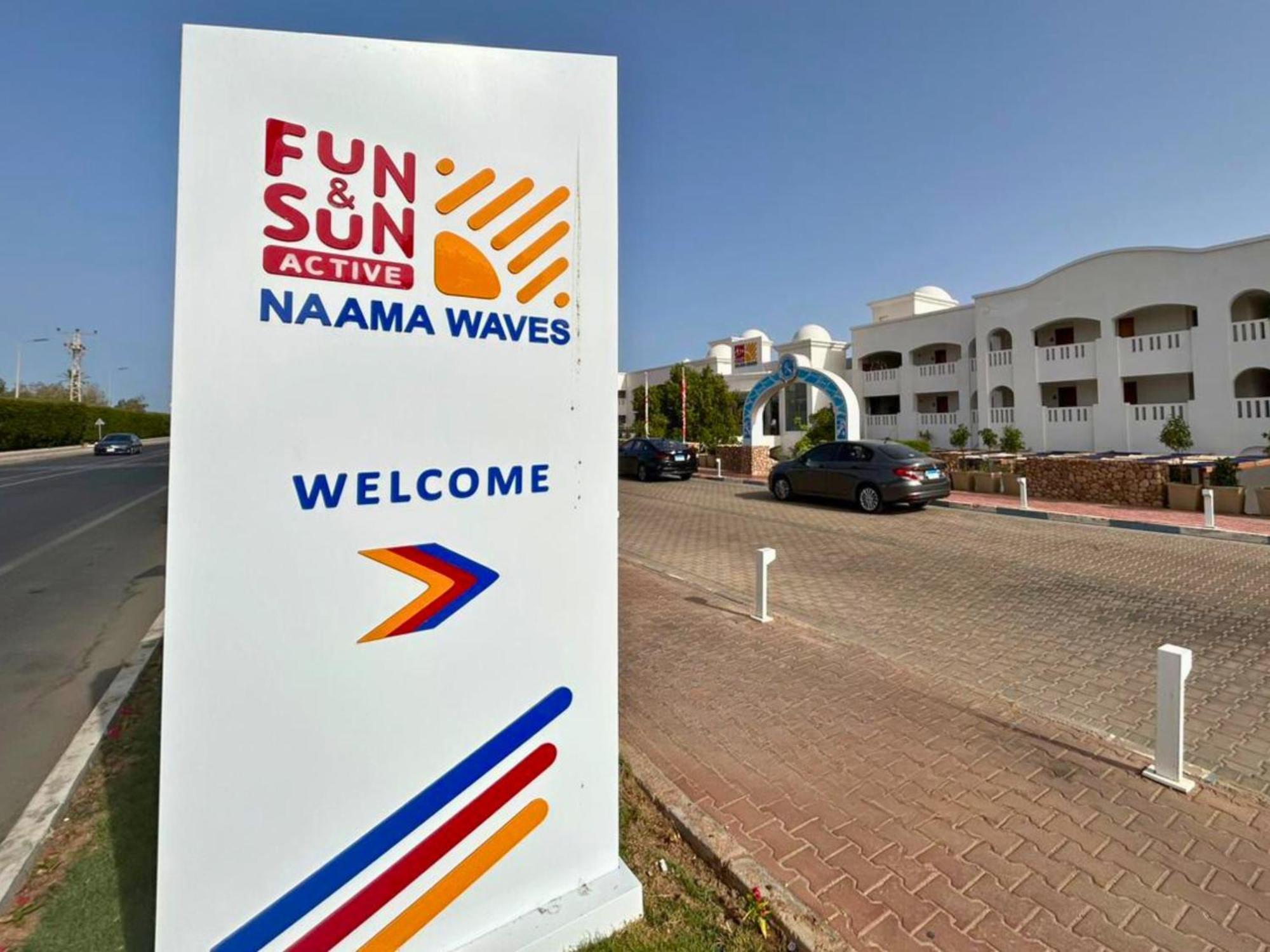 Fun & Sun Naama Waves