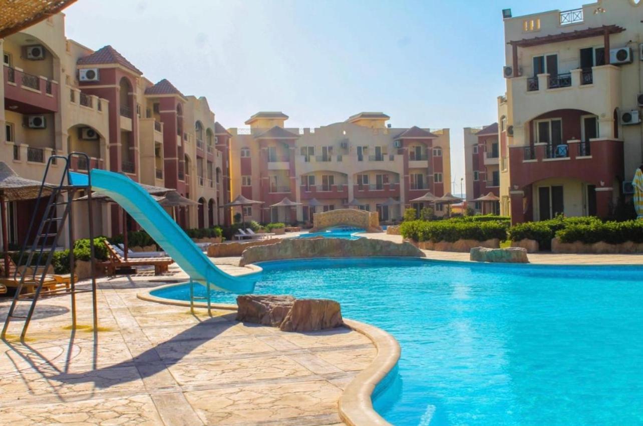 La Sirena Double With Mountain View, Families And Couples Only, Extra Of 180 Egyptian Pounds Per Adult Person Per ,to Be Paid To The Hotel