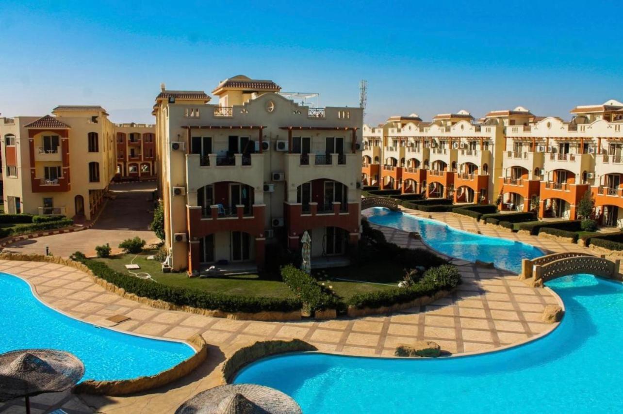 La Sirena Double With Mountain View, Families And Couples Only, Extra Of 180 Egyptian Pounds Per Adult Person Per ,to Be Paid To The Hotel Ain Suchna