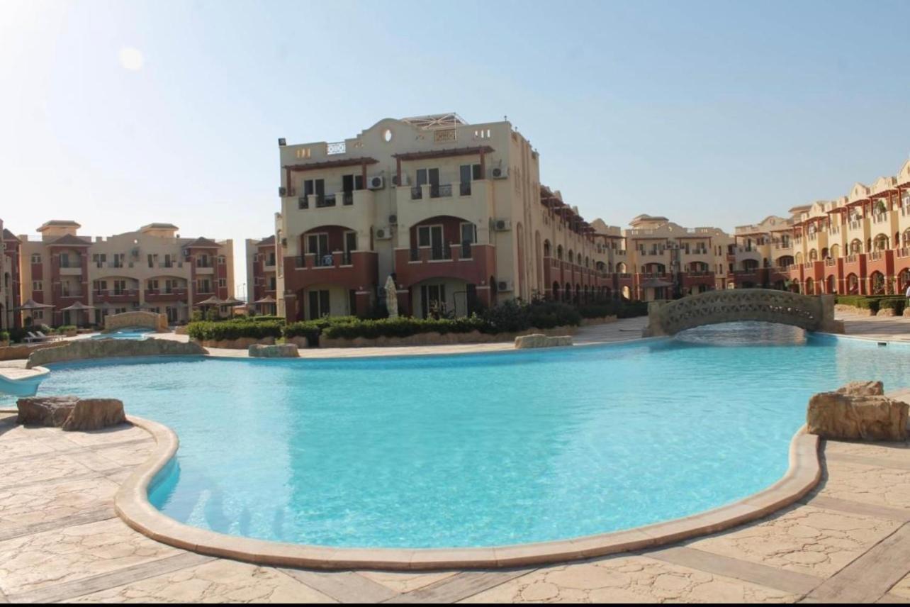 La Sirena Double With Mountain View, Families And Couples Only, Extra Of 180 Egyptian Pounds Per Adult Person Per ,to Be Paid To The 3*
