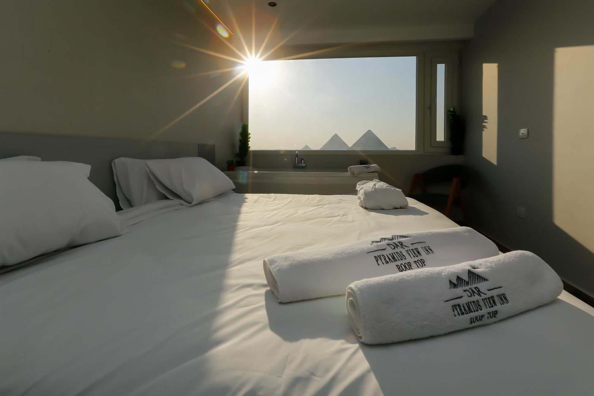 Dar Pyramids View - Rooftop Hostel