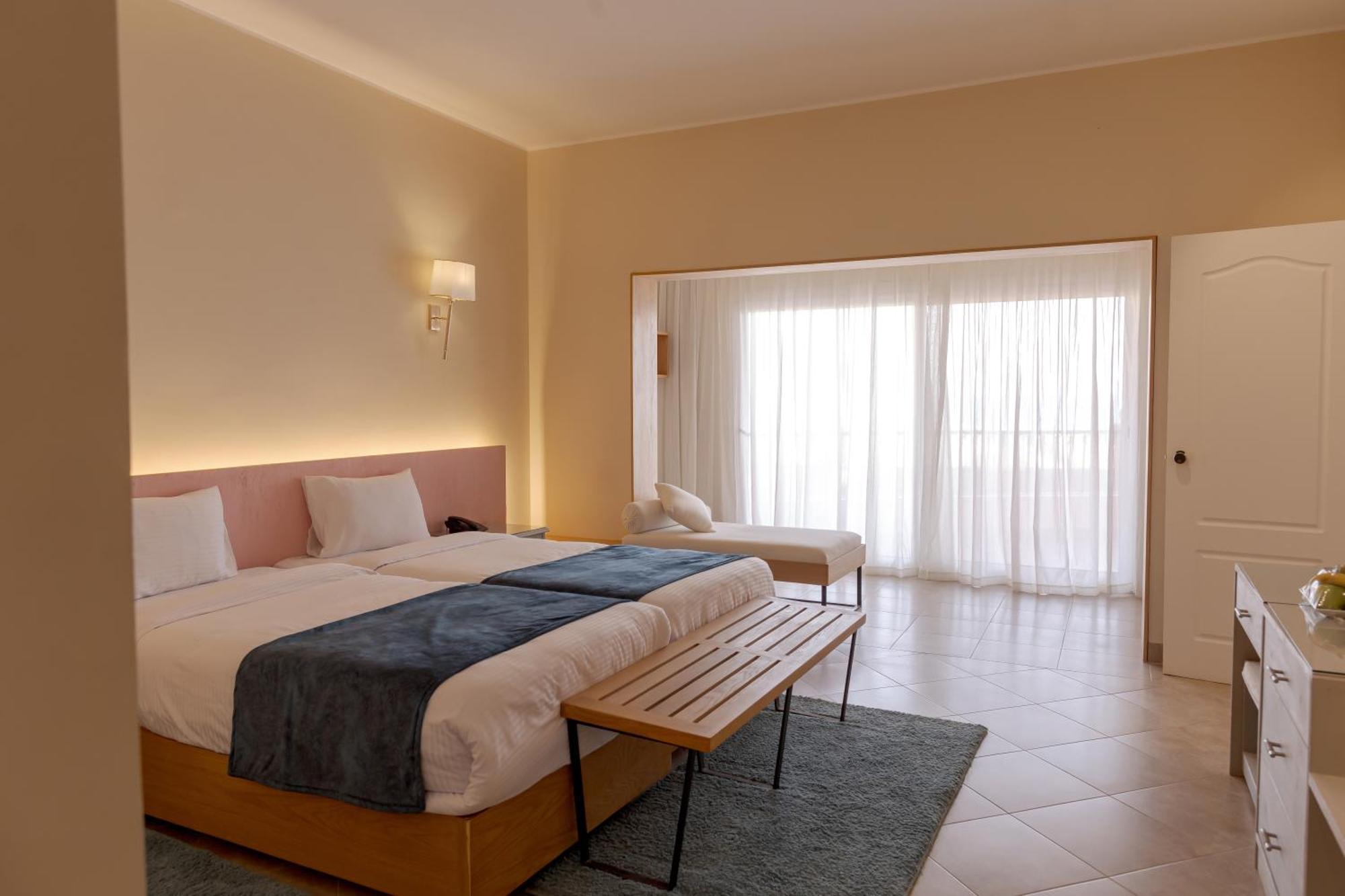 La Siesta Al Sokhna Hotel *