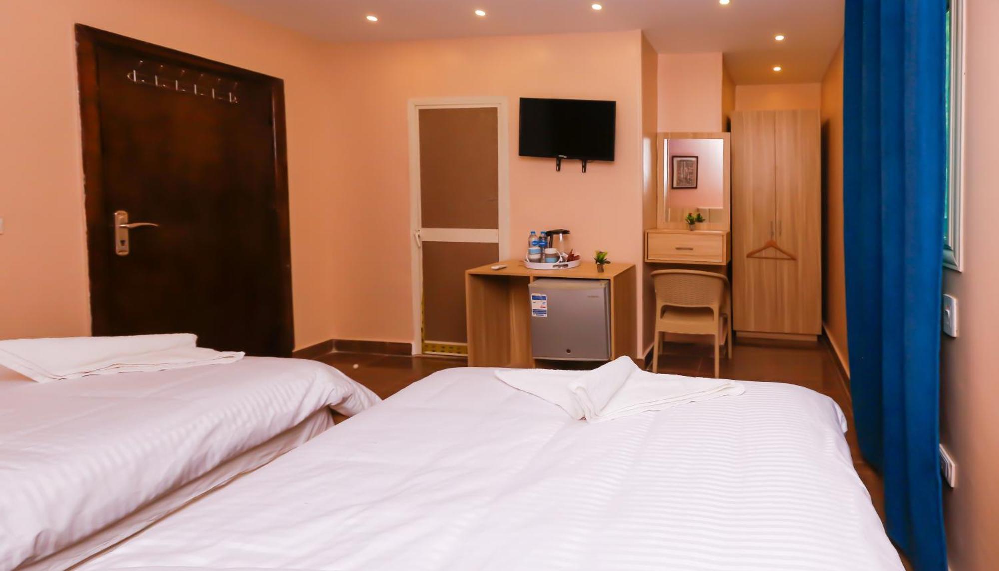 Hotel Pyramids Express View