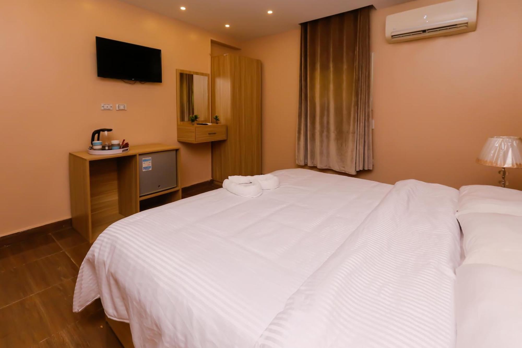 Hotel Pyramids Express View