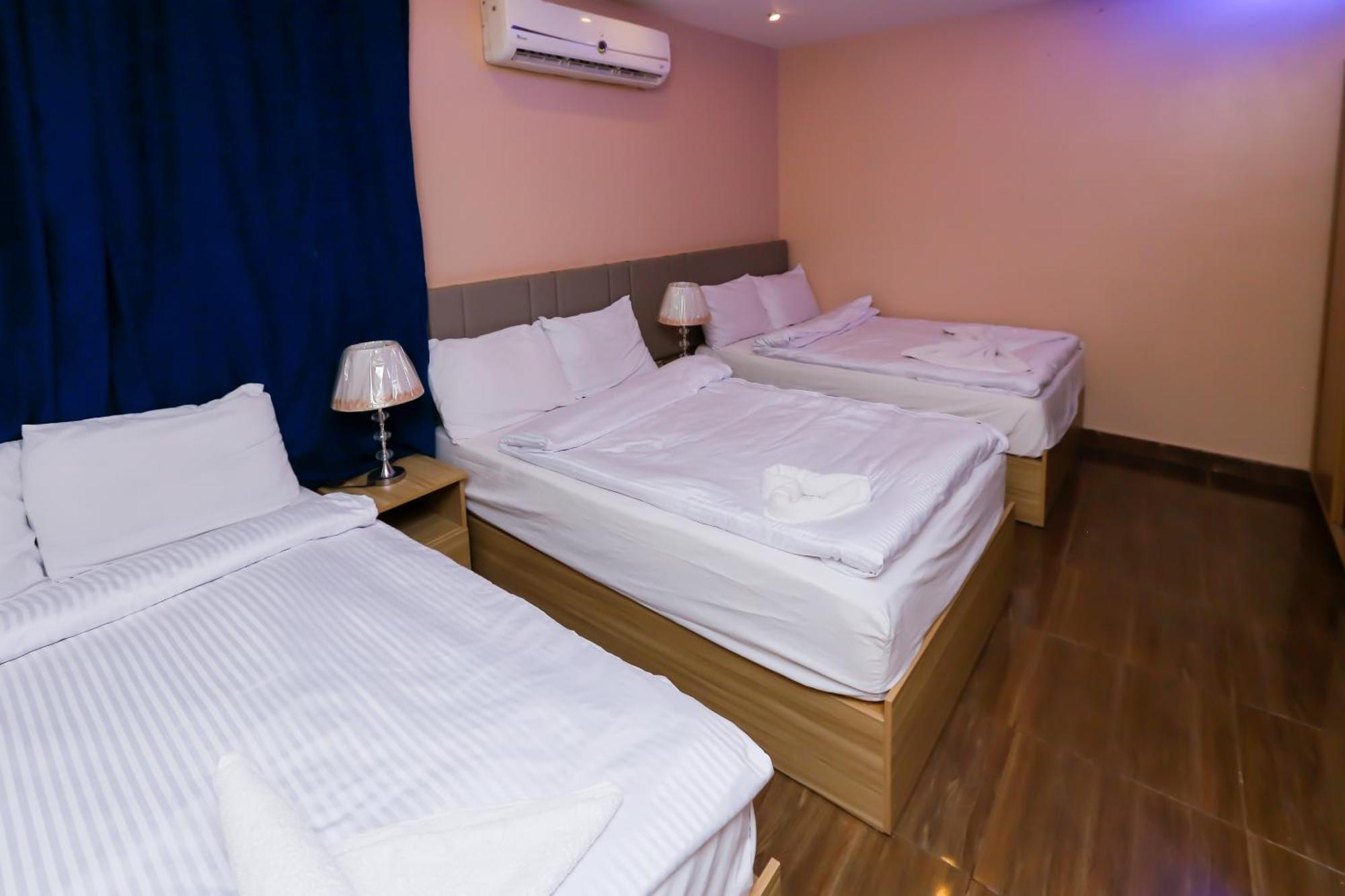 Pyramids Express View Hotel 3*