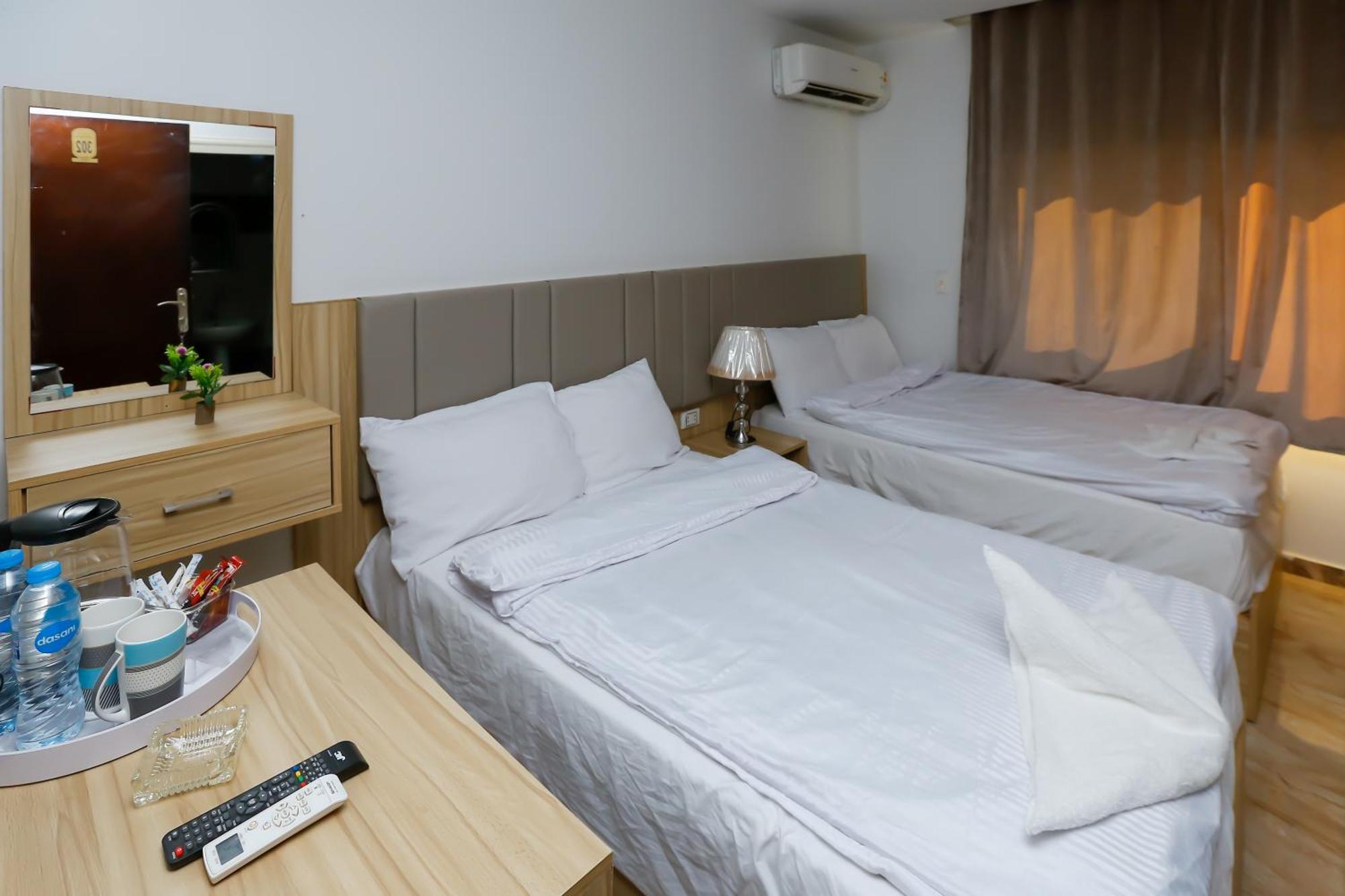 Hotel Pyramids Express View 3*
