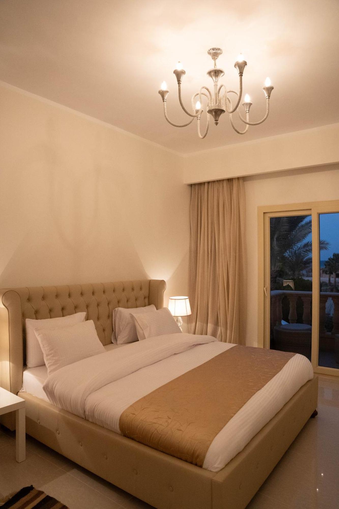 Caves Adults Only 5* Hurgada