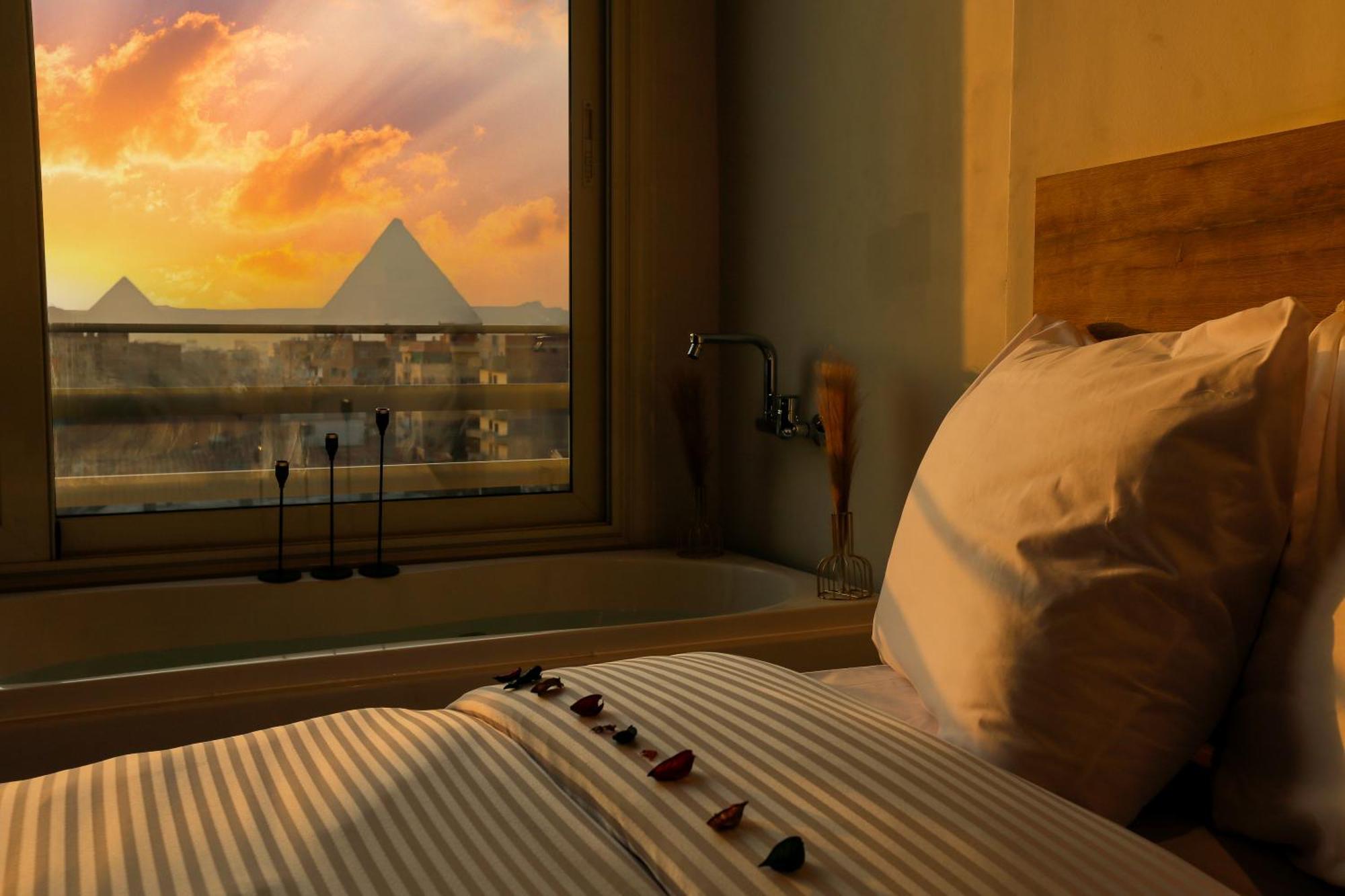 Rixoss Tower Pyramids View Aparthotel