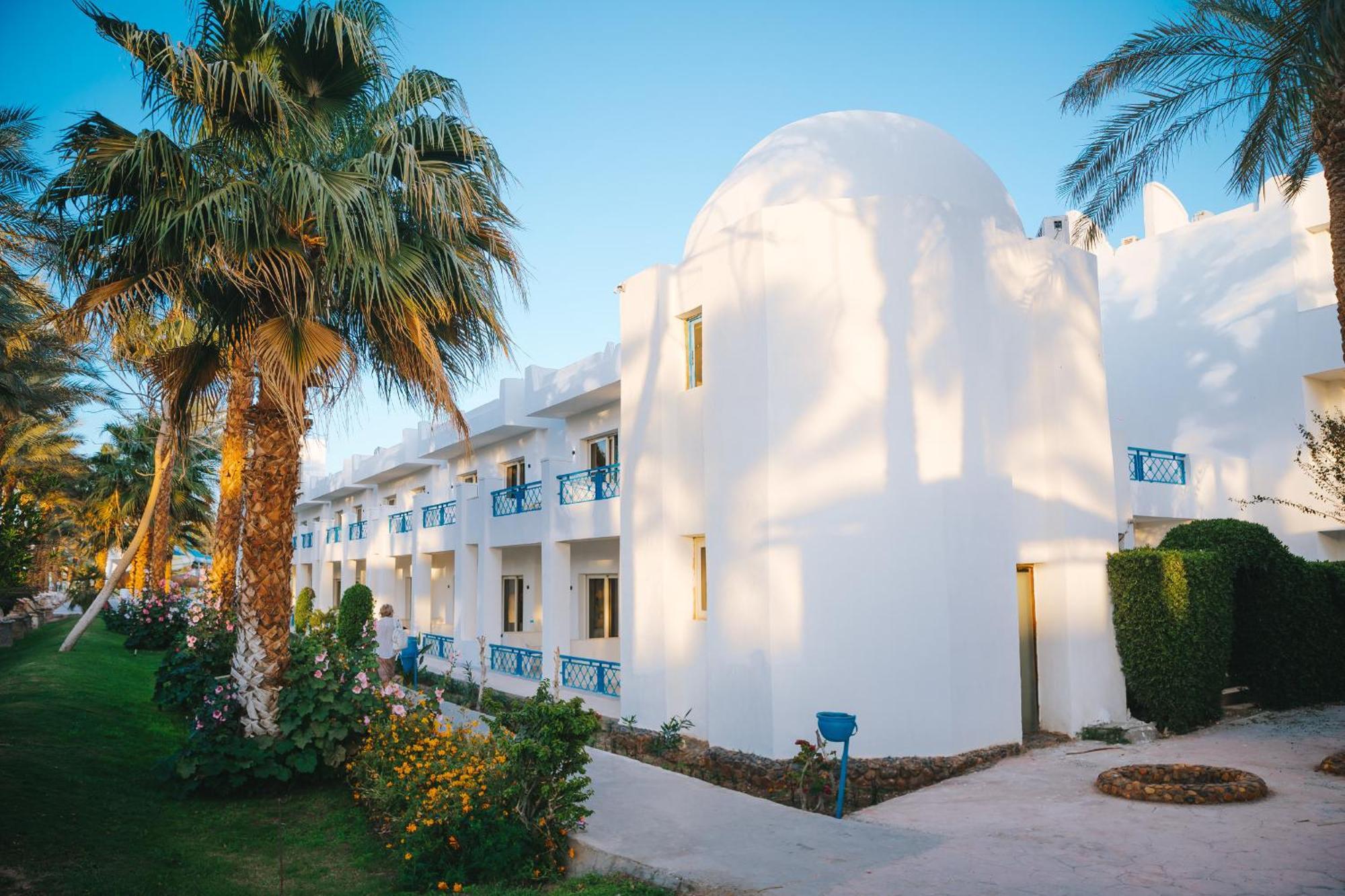 Mirage Bay & Aqua Park Resort 4*