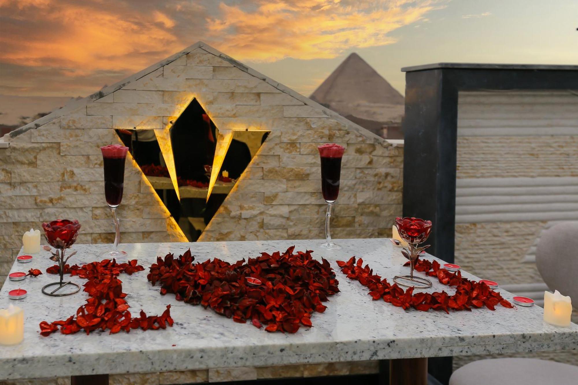 Rixoss Tower Pyramids View Aparthotel