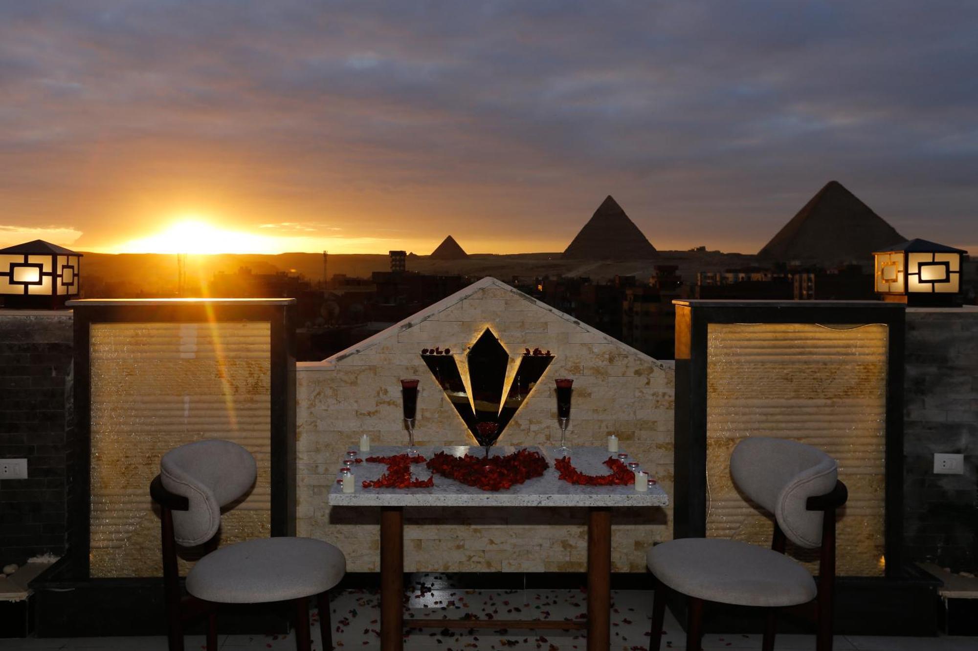 Rixoss Tower Pyramids View Aparthotel