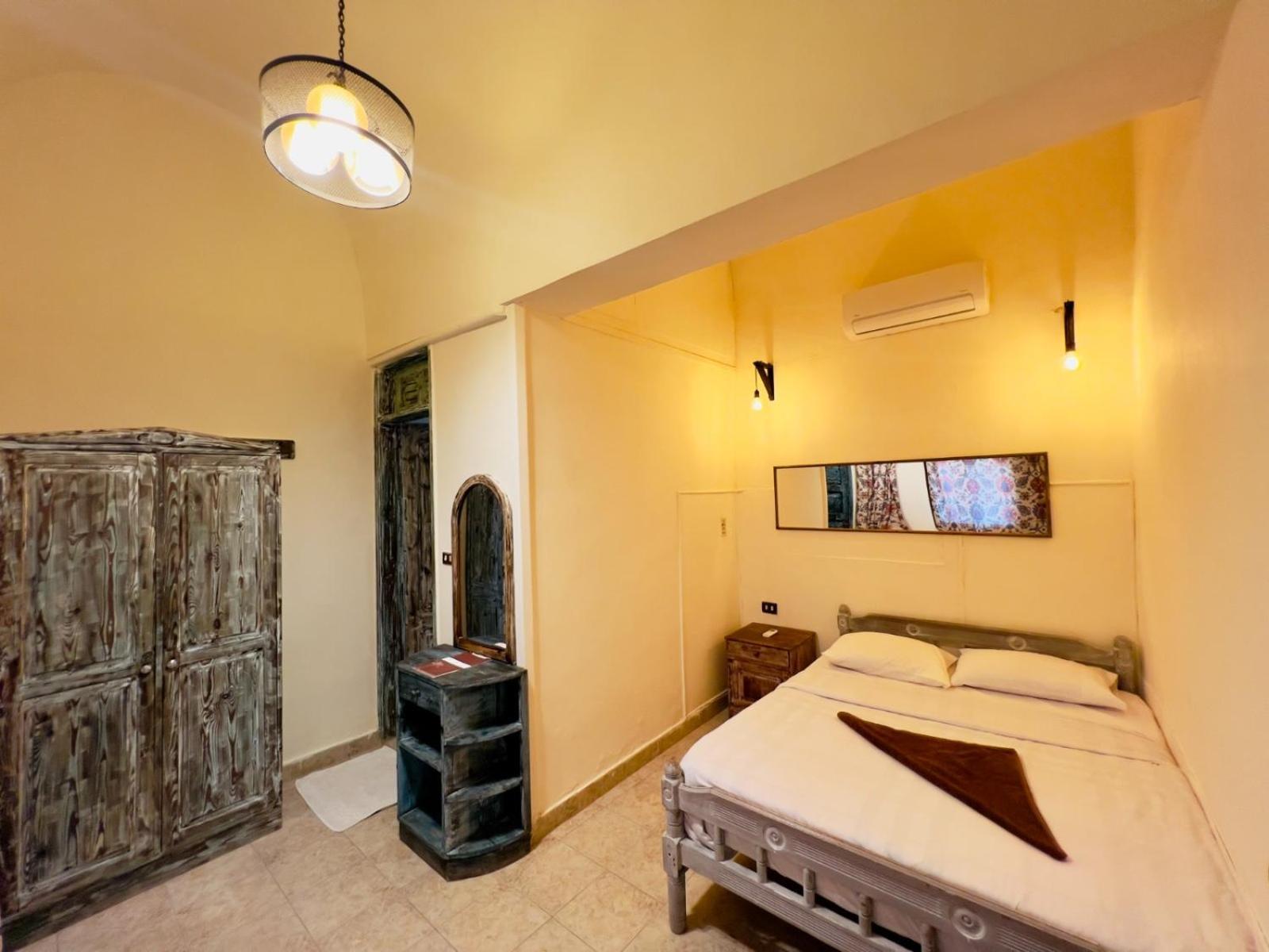Hostel Mirage Village
