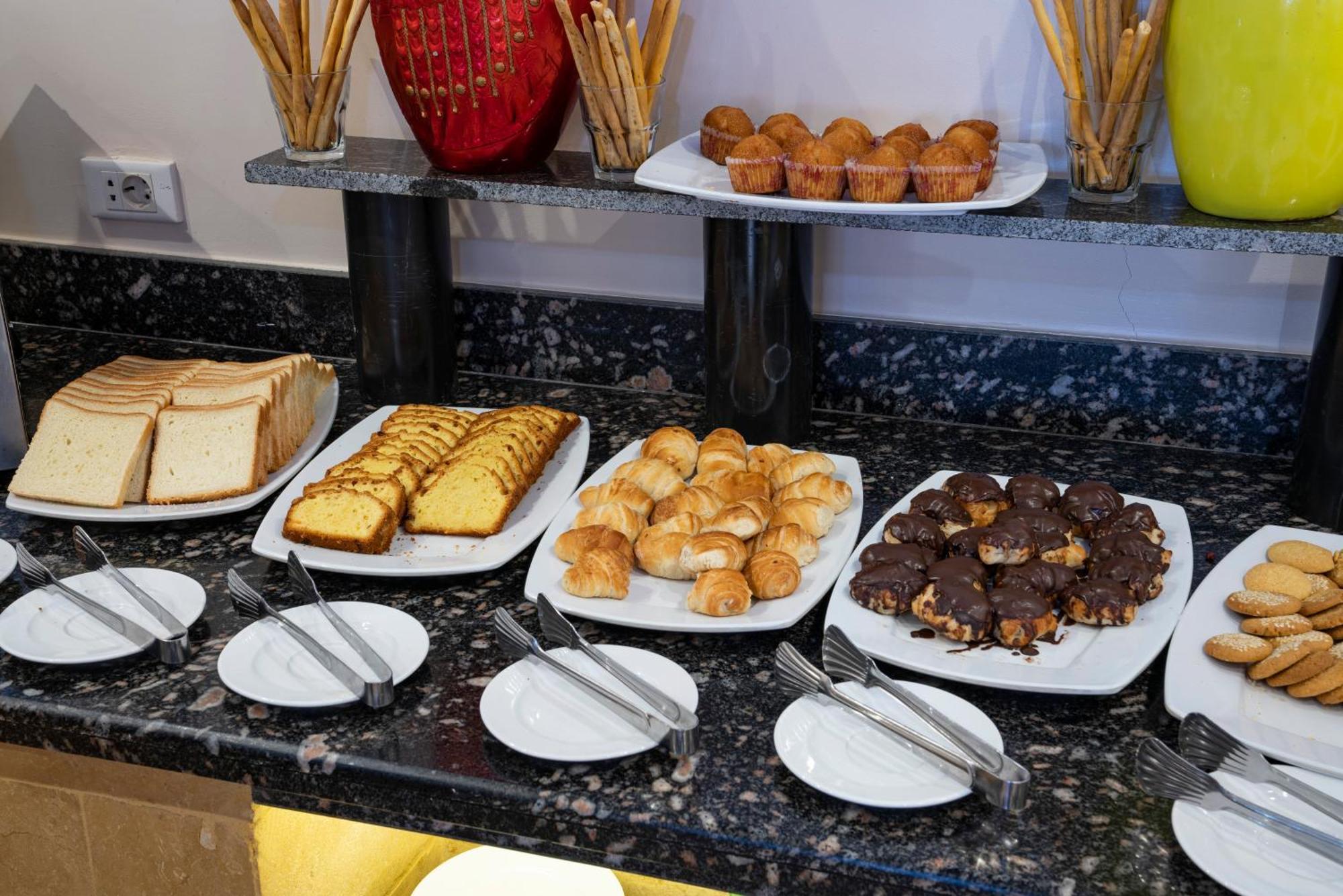 Al-dora Hotel 3*