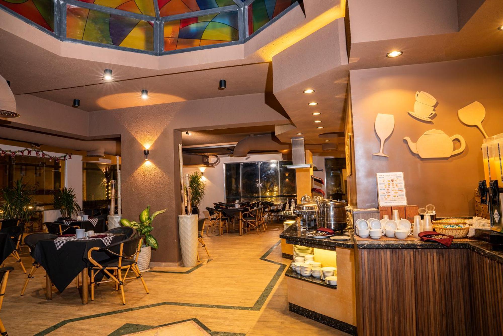 Hotel Al-dora 3*