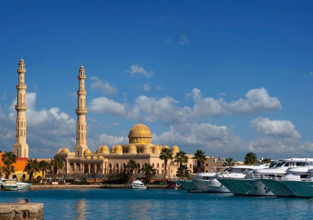 Seaview Steps From Downtown, Free Wifi Apartment *