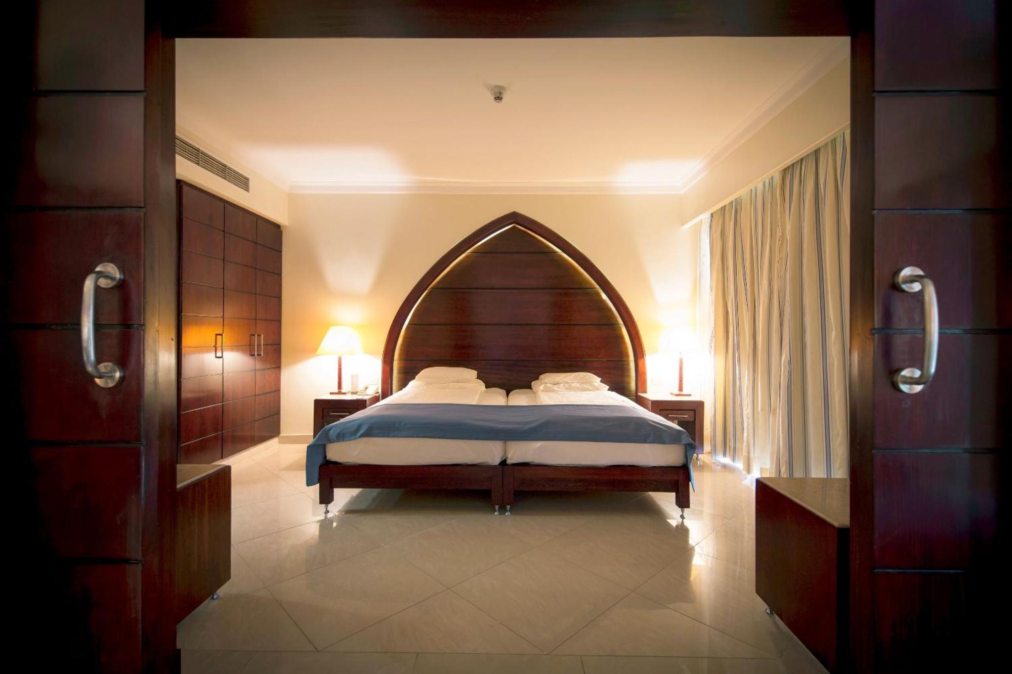 Resort Robinson Soma Bay 4*