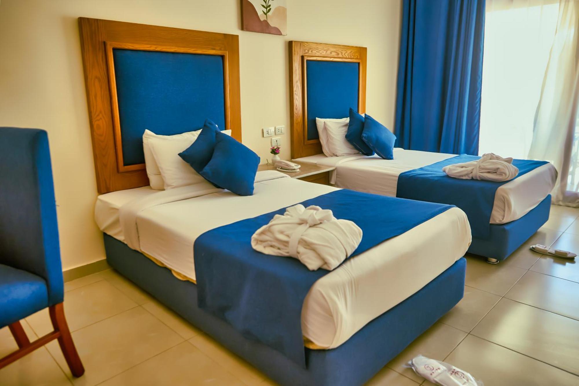 Tropitel Oasis Resort Dahab