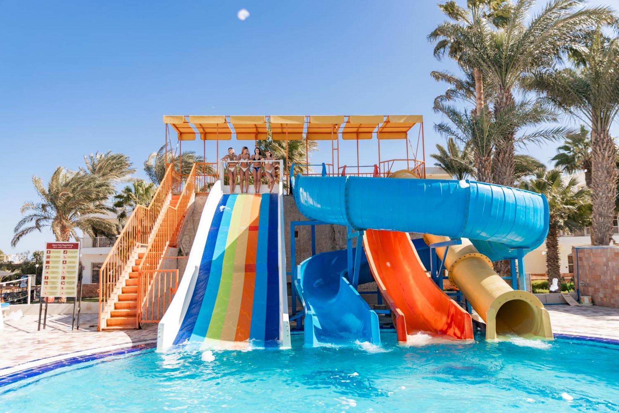 Empire Aqua Park Resort 3*