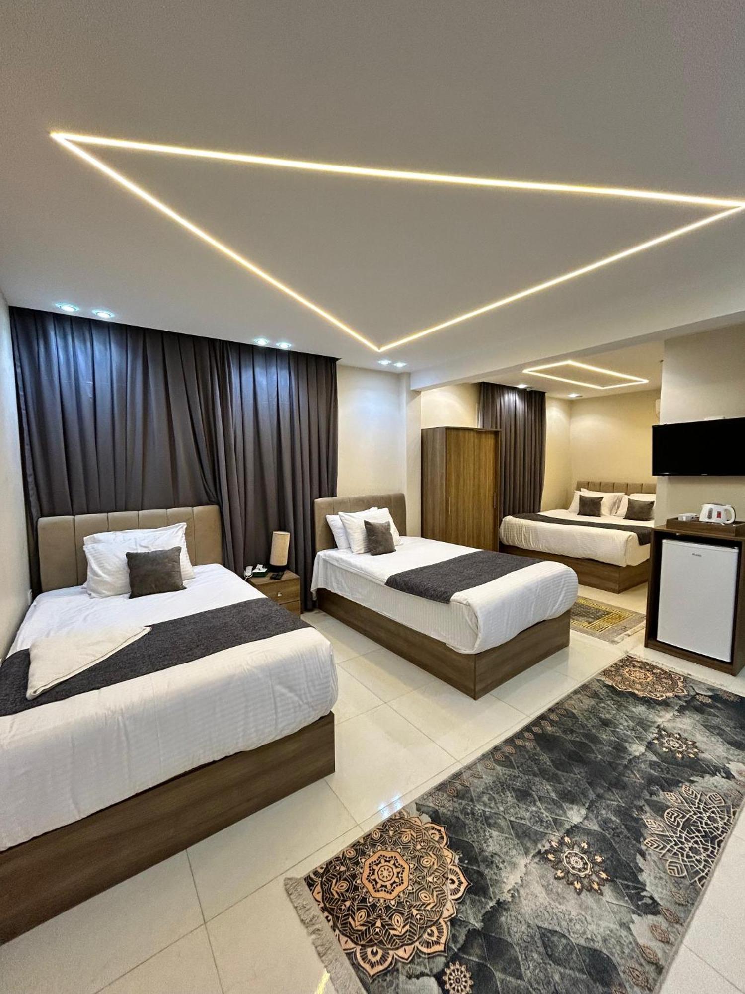 Dima Pyramids View 3*