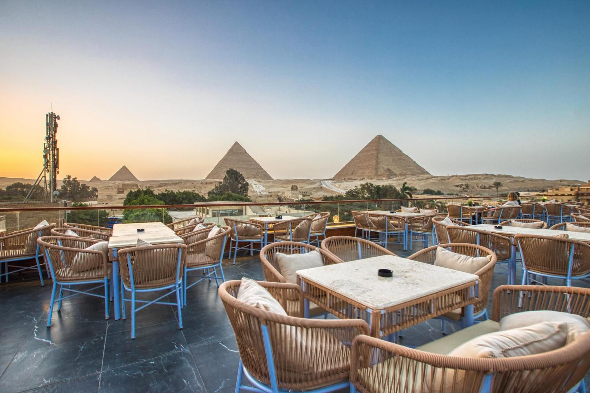 Hotel Pyramids Shadow 2*